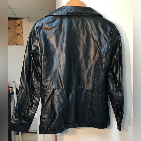 Woman leather jacket - Picture 3 of 3